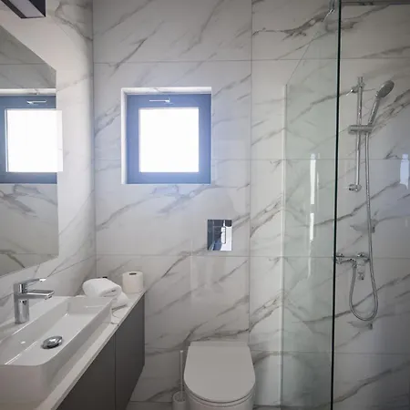 Protaras Aqua Pearl Aq12 Paralimni